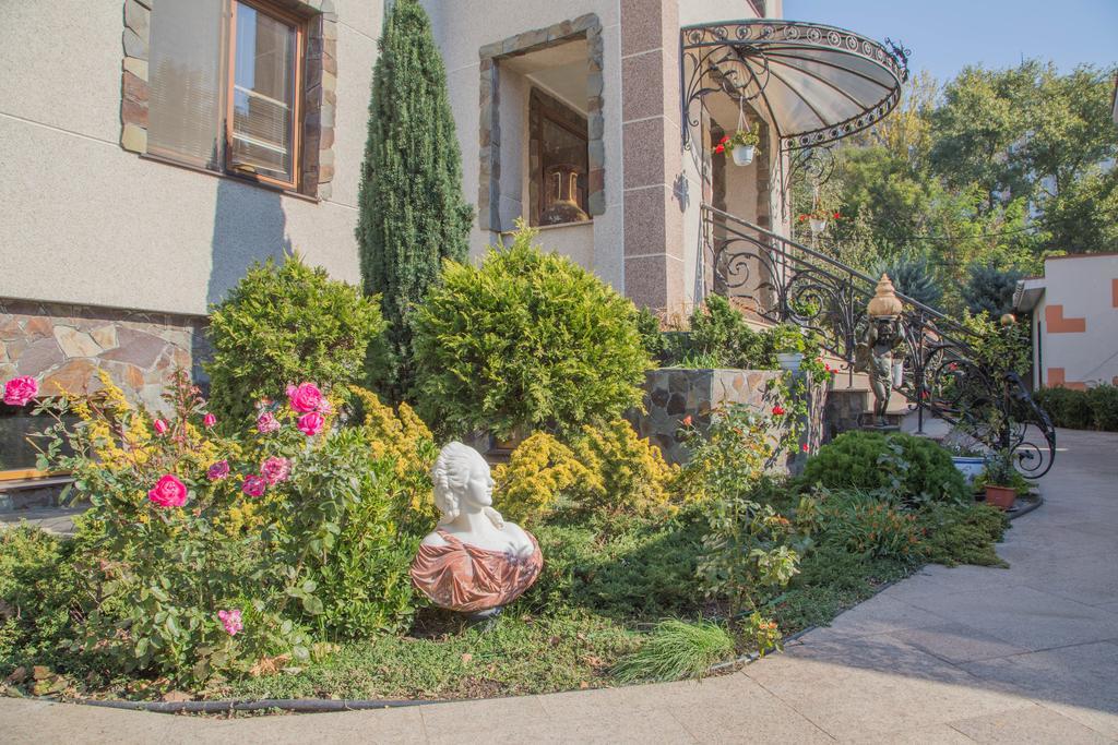 Guest House Montreal Οδησσός Εξωτερικό φωτογραφία