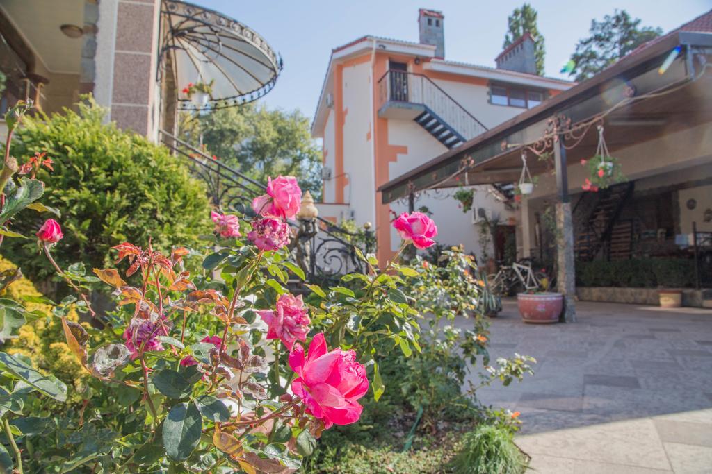 Guest House Montreal Οδησσός Εξωτερικό φωτογραφία