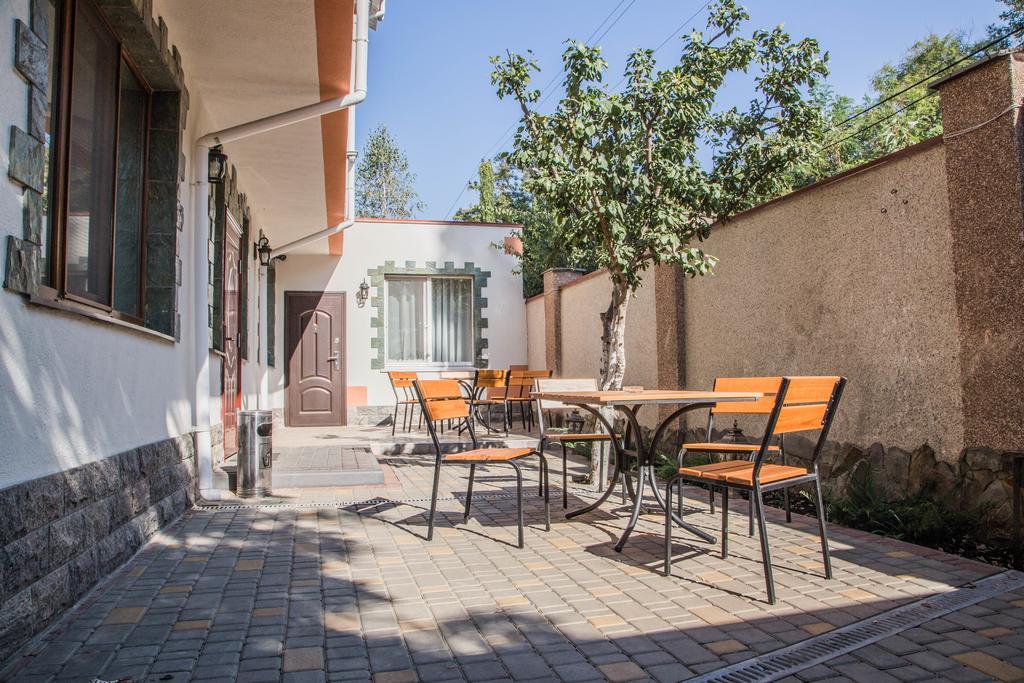 Guest House Montreal Οδησσός Εξωτερικό φωτογραφία