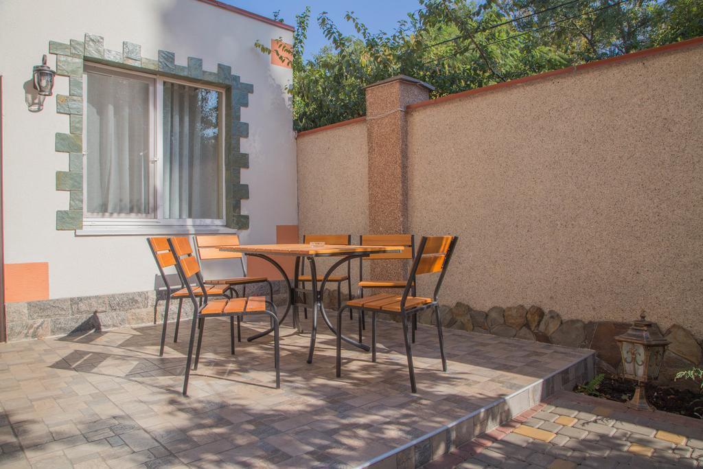 Guest House Montreal Οδησσός Εξωτερικό φωτογραφία